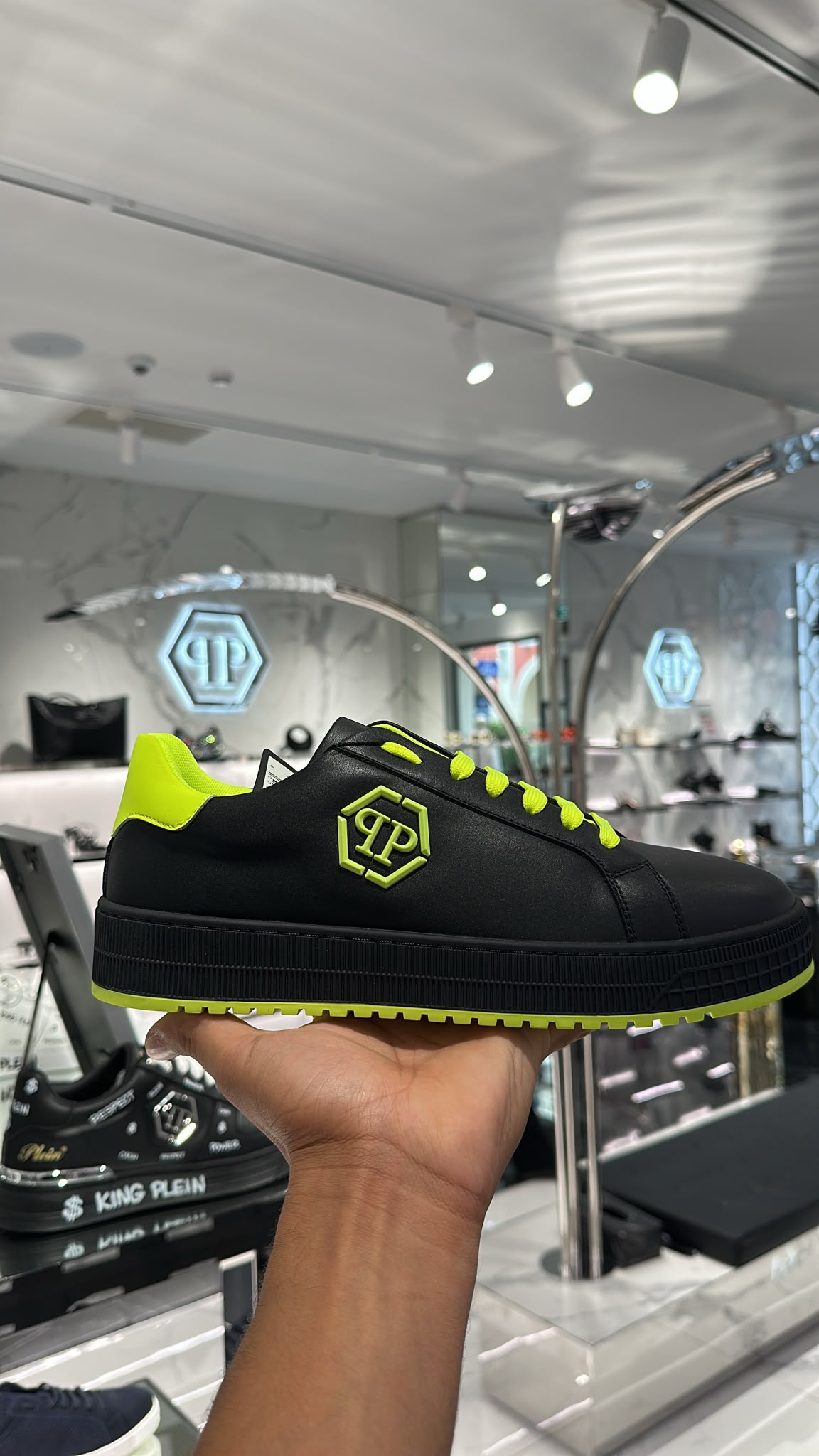 Philipp Plein Leather Lo-Top Sneaker Hexagon Neon