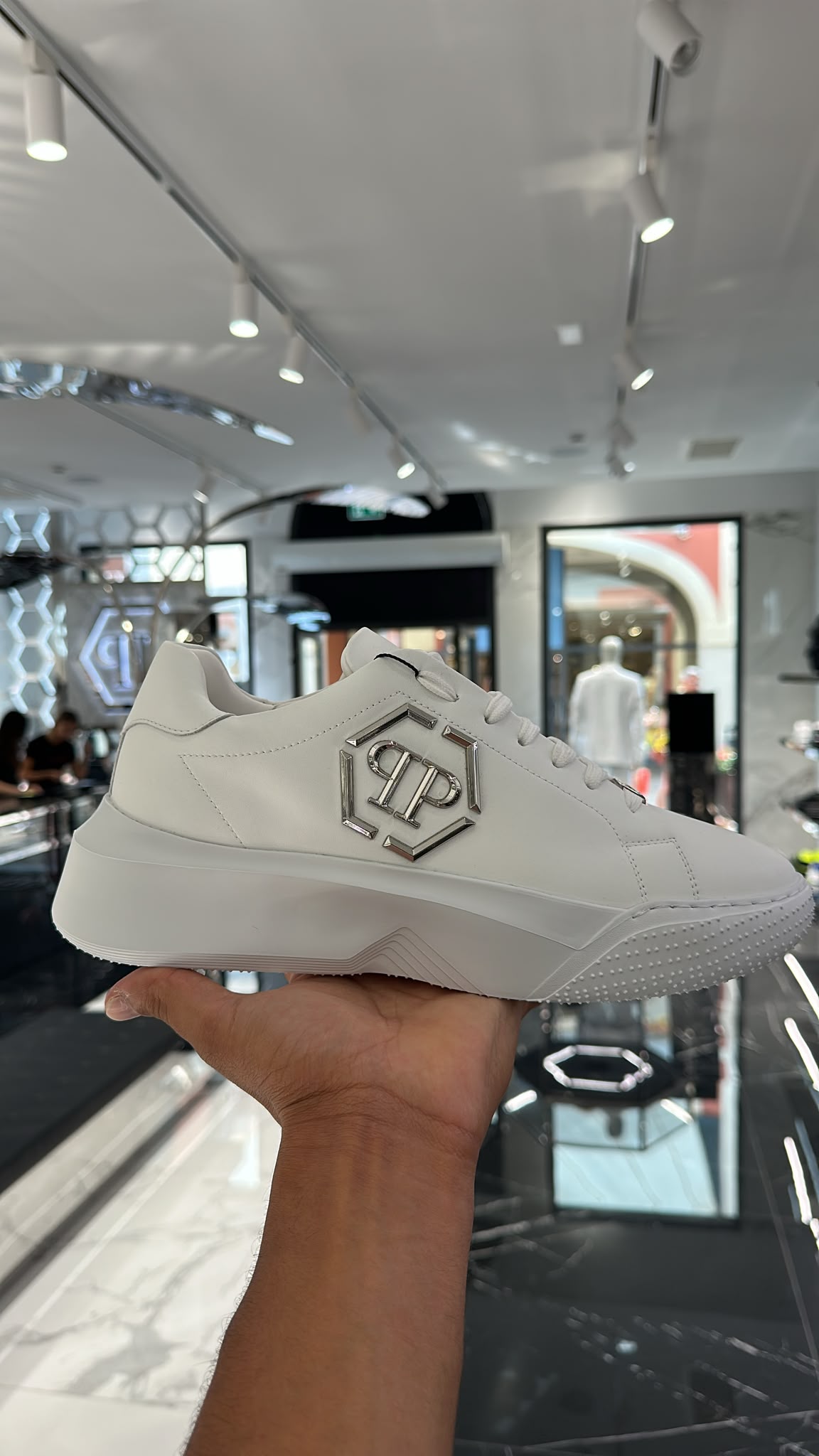 Philipp Plein Leather Lo-Top Sneaker Hexagon White